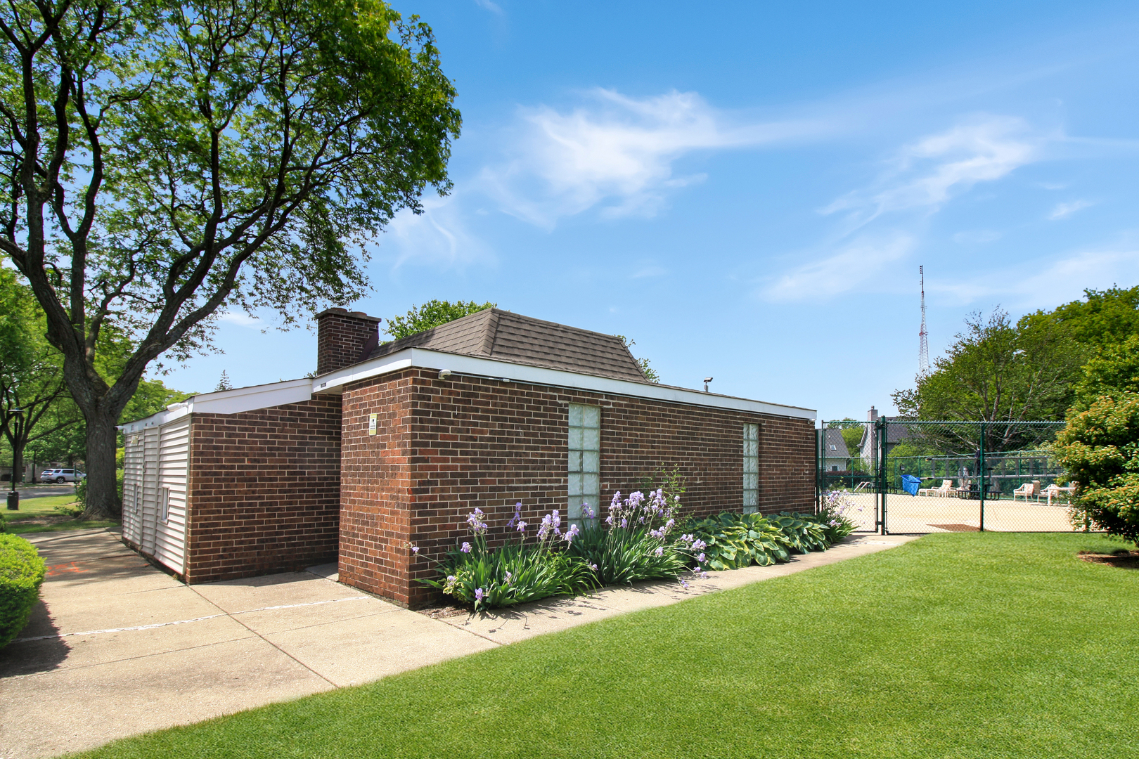 845 Miller Lane #101, Buffalo Grove, IL 60089