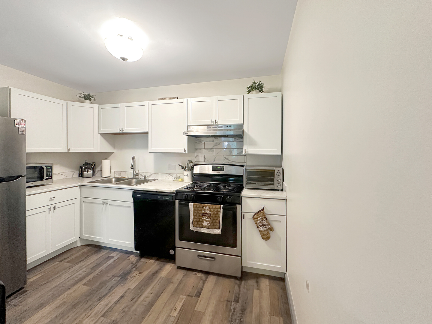 845 Miller Lane #101, Buffalo Grove, IL 60089