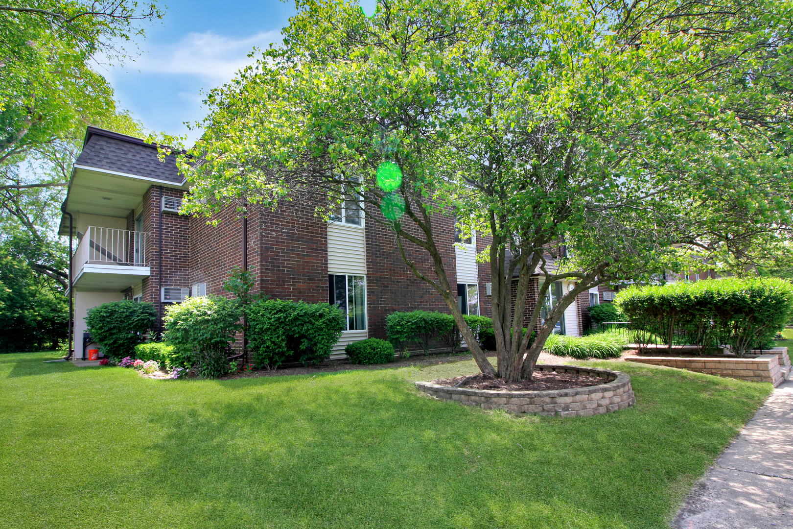 845 Miller Lane #101, Buffalo Grove, IL 60089