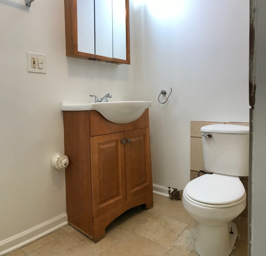 1732 W Wallen Avenue, Chicago, IL 60626