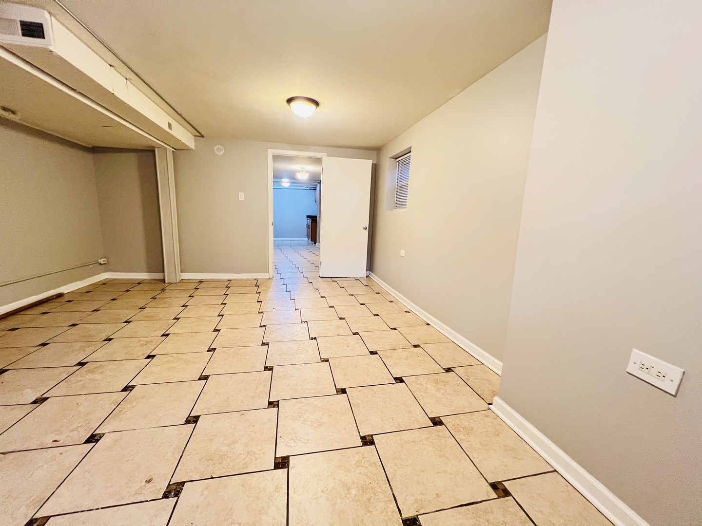 1732 W Wallen Avenue, Chicago, IL 60626