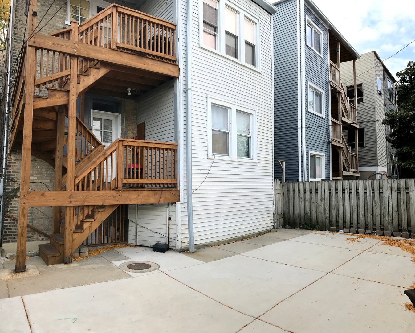 1732 W Wallen Avenue, Chicago, IL 60626