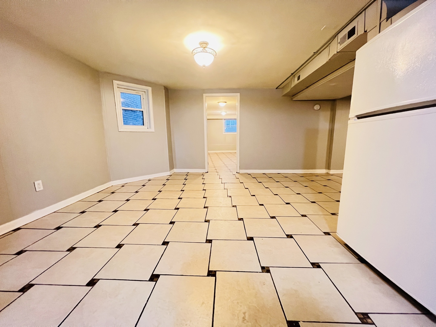 1732 W Wallen Avenue, Chicago, IL 60626