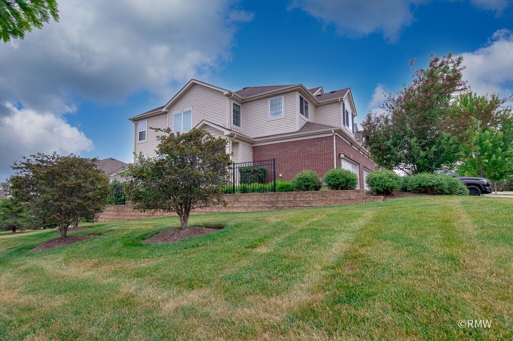 9810 Cummings Street, Huntley, IL 60142