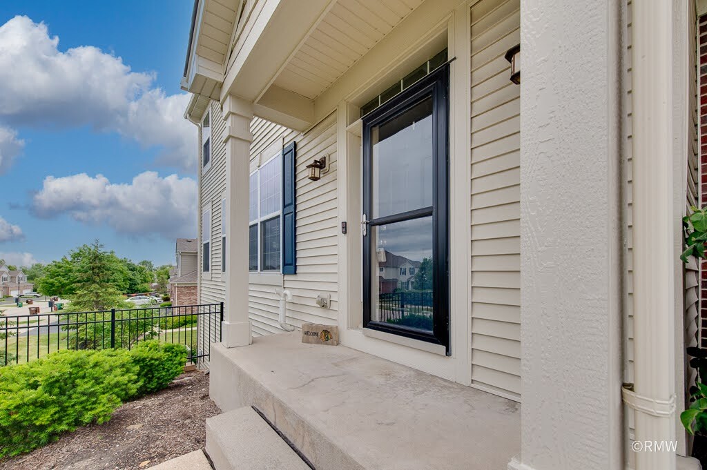 9810 Cummings Street, Huntley, IL 60142
