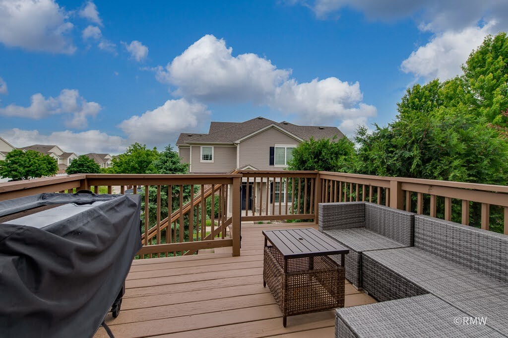 9810 Cummings Street, Huntley, IL 60142