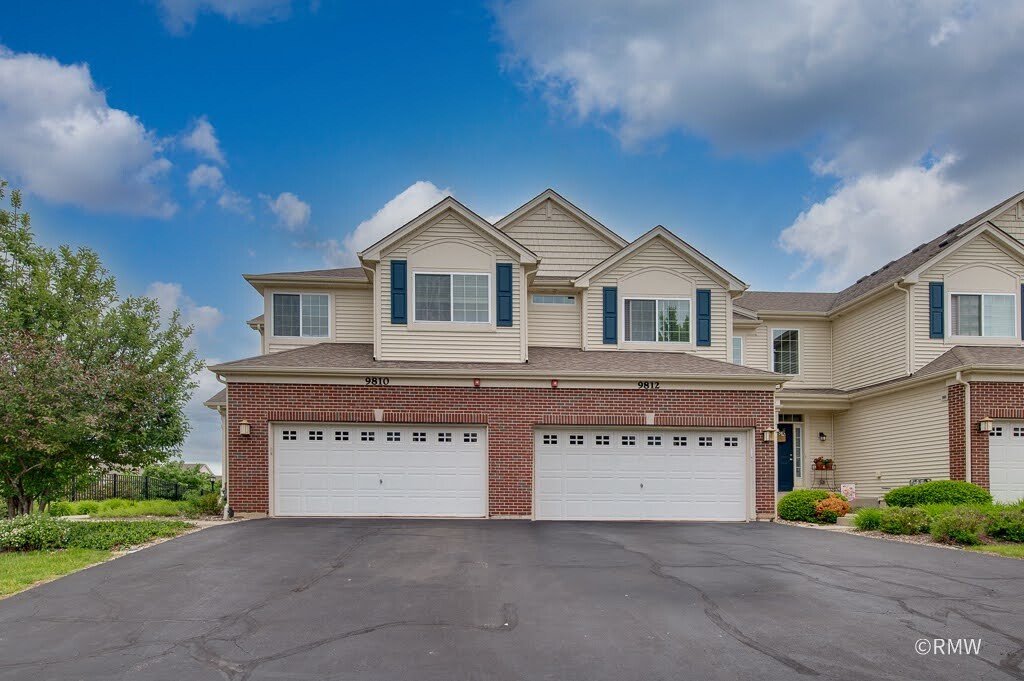 9810 Cummings Street, Huntley, IL 60142