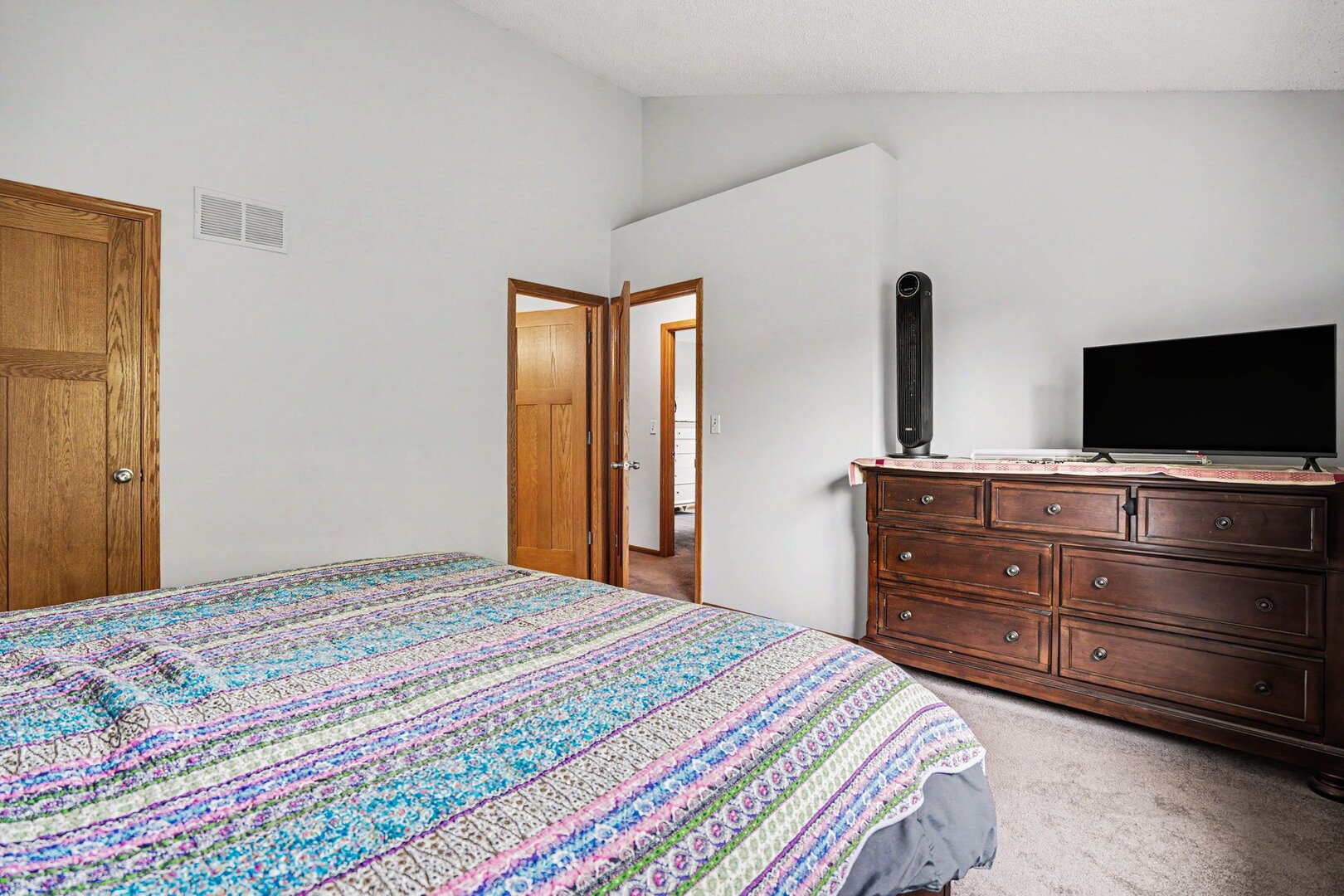 1132 Wishing Well Lane, Naperville, IL 60564