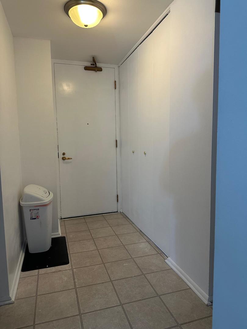 400 E RANDOLPH Street #921, Chicago, IL 60601