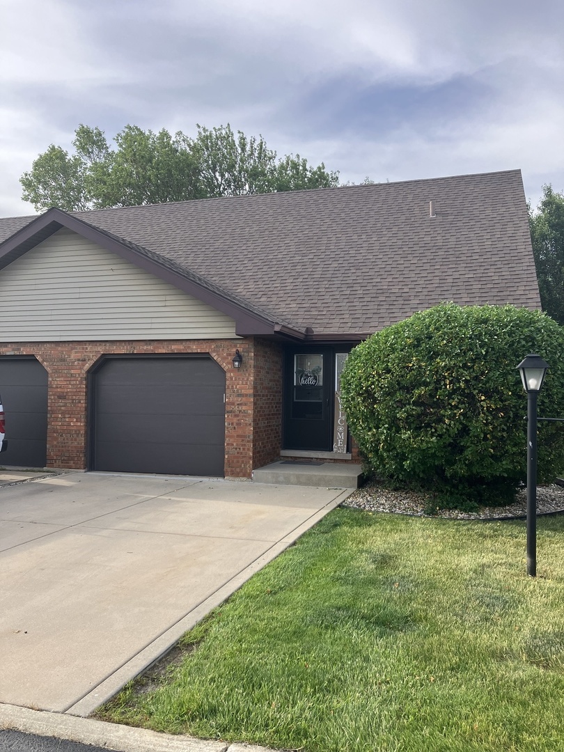 1906 Heatherway Lane #10, New Lenox, IL 60451