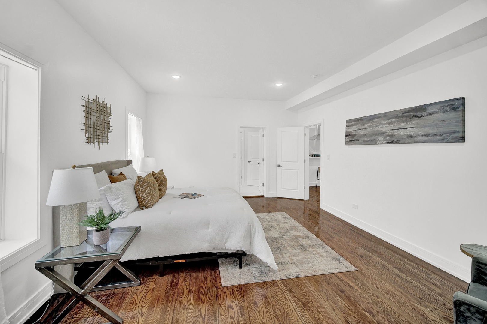 6840 S Cregier Avenue, Chicago, IL 60649