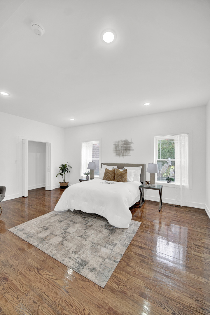 6840 S Cregier Avenue, Chicago, IL 60649