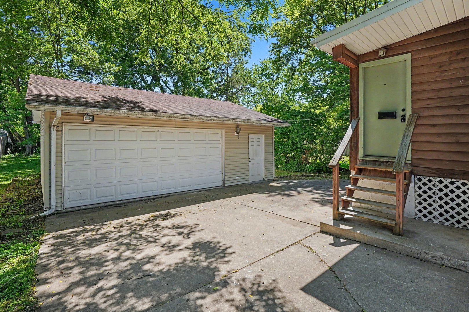 1661 Burr Oak Road, Homewood, IL 60430