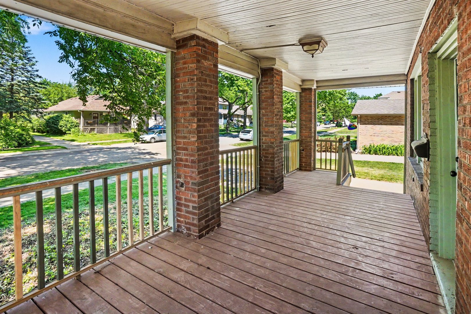 1661 Burr Oak Road, Homewood, IL 60430