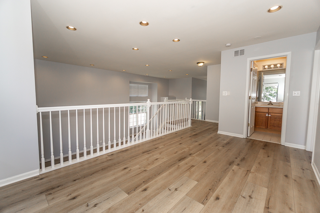 739 W Georgian Court, Addison, IL 60101