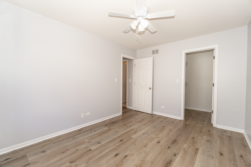 739 W Georgian Court, Addison, IL 60101