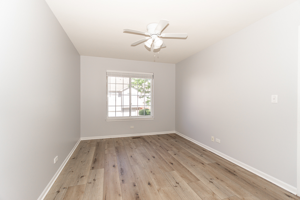 739 W Georgian Court, Addison, IL 60101