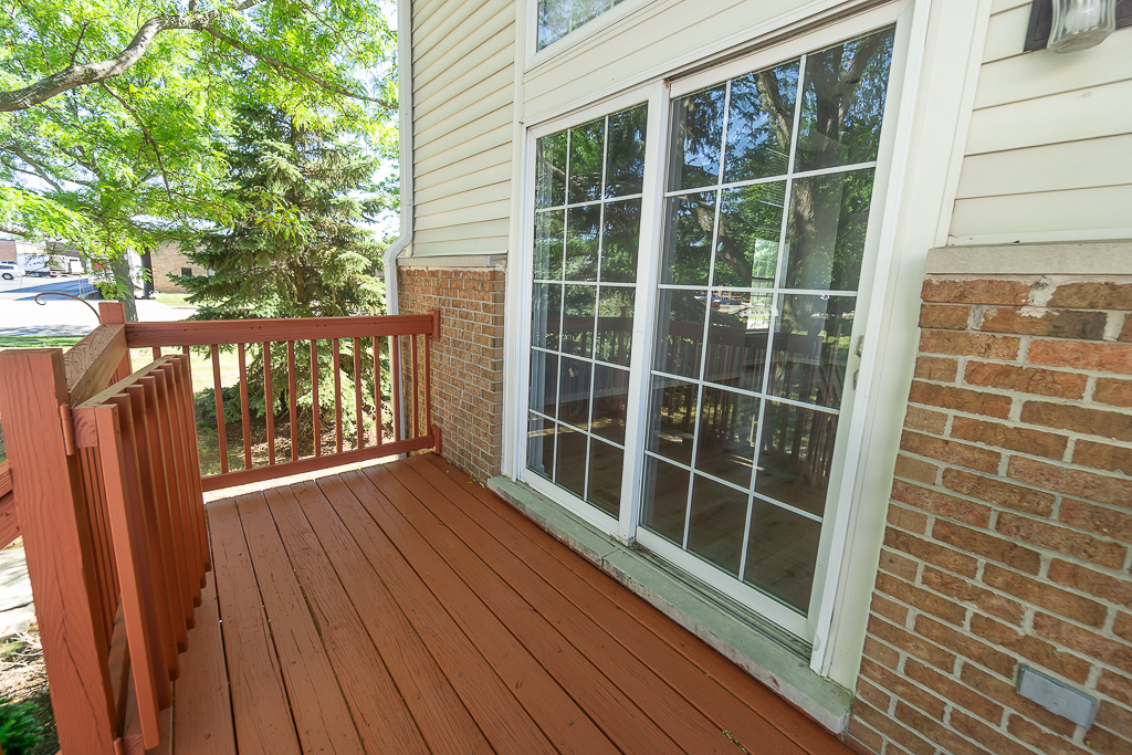 739 W Georgian Court, Addison, IL 60101