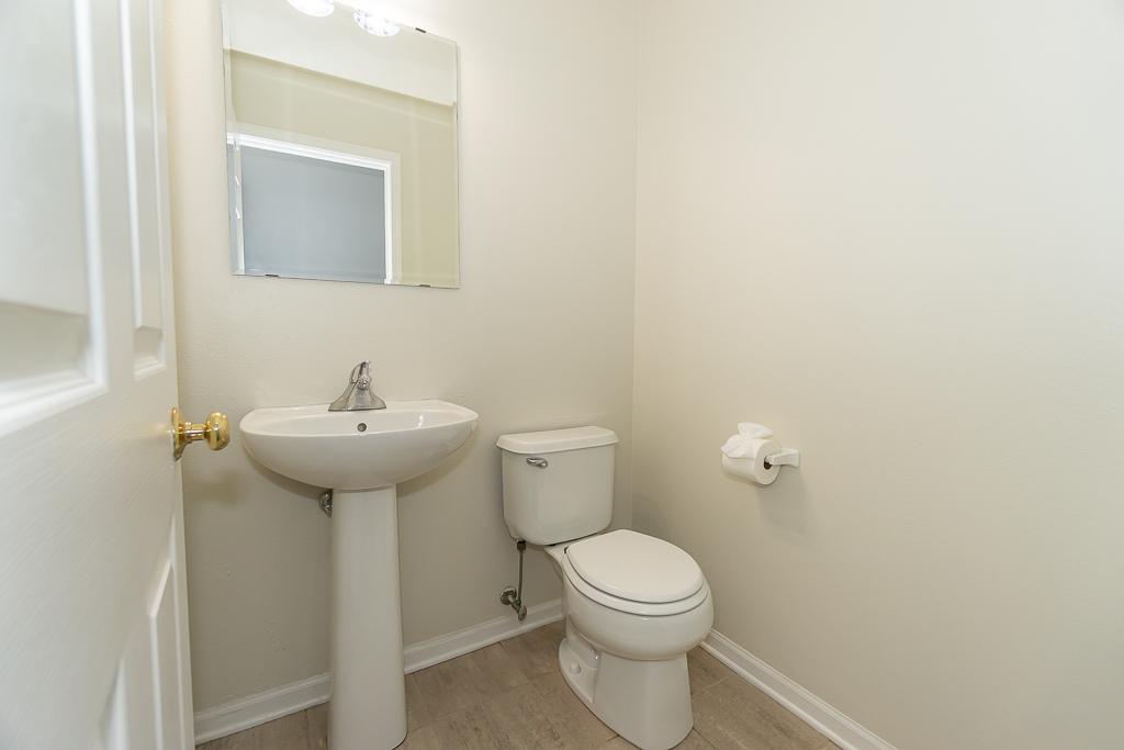 739 W Georgian Court, Addison, IL 60101