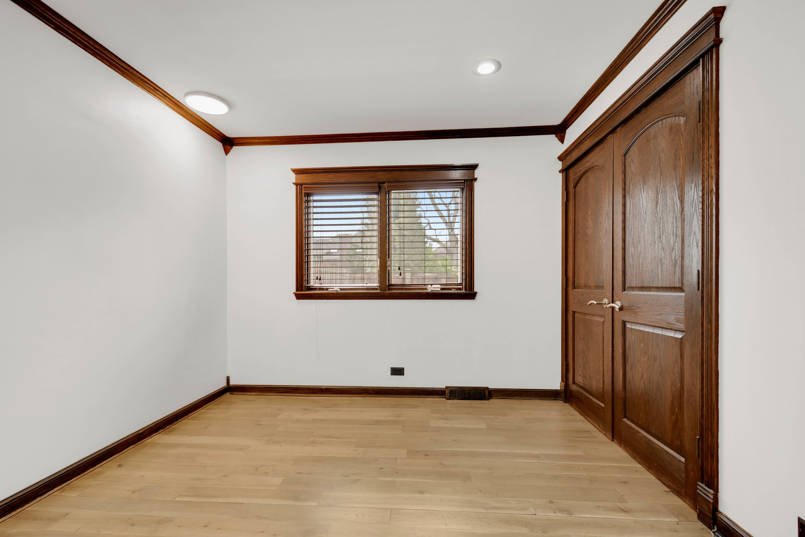 491 OLD SURREY Lane #A, Hinsdale, IL 60521