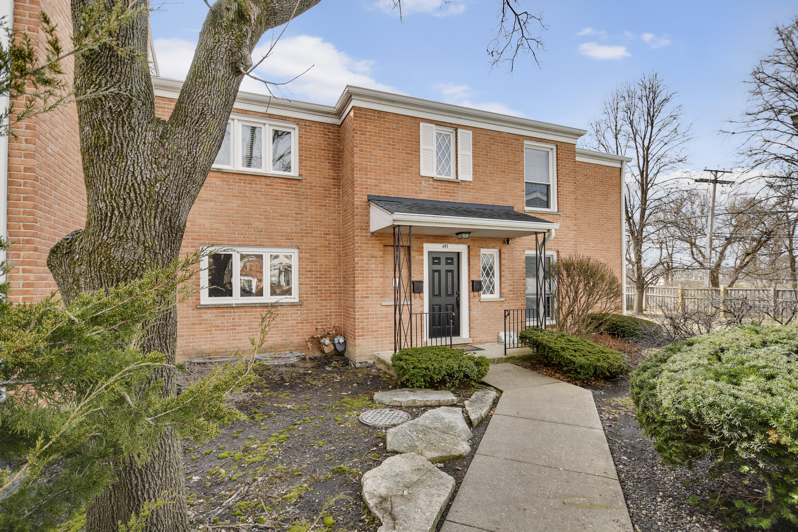 491 OLD SURREY Lane #A, Hinsdale, IL 60521