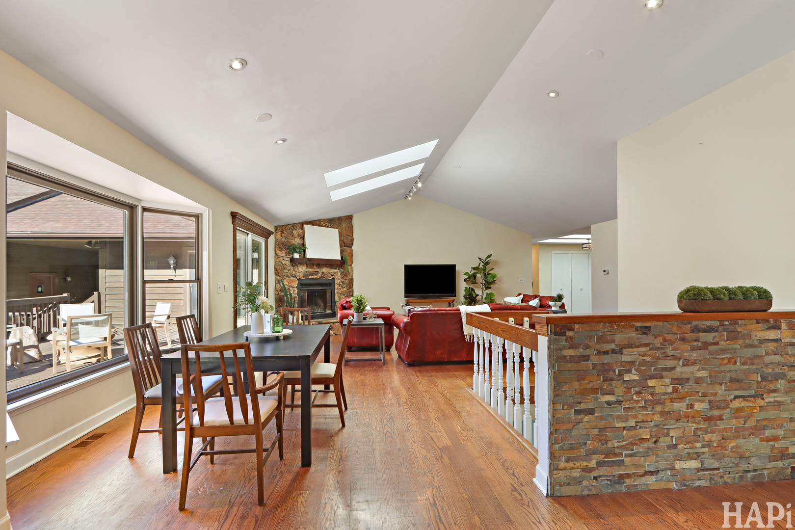 15192 W Rockland Road, Libertyville, IL 60048