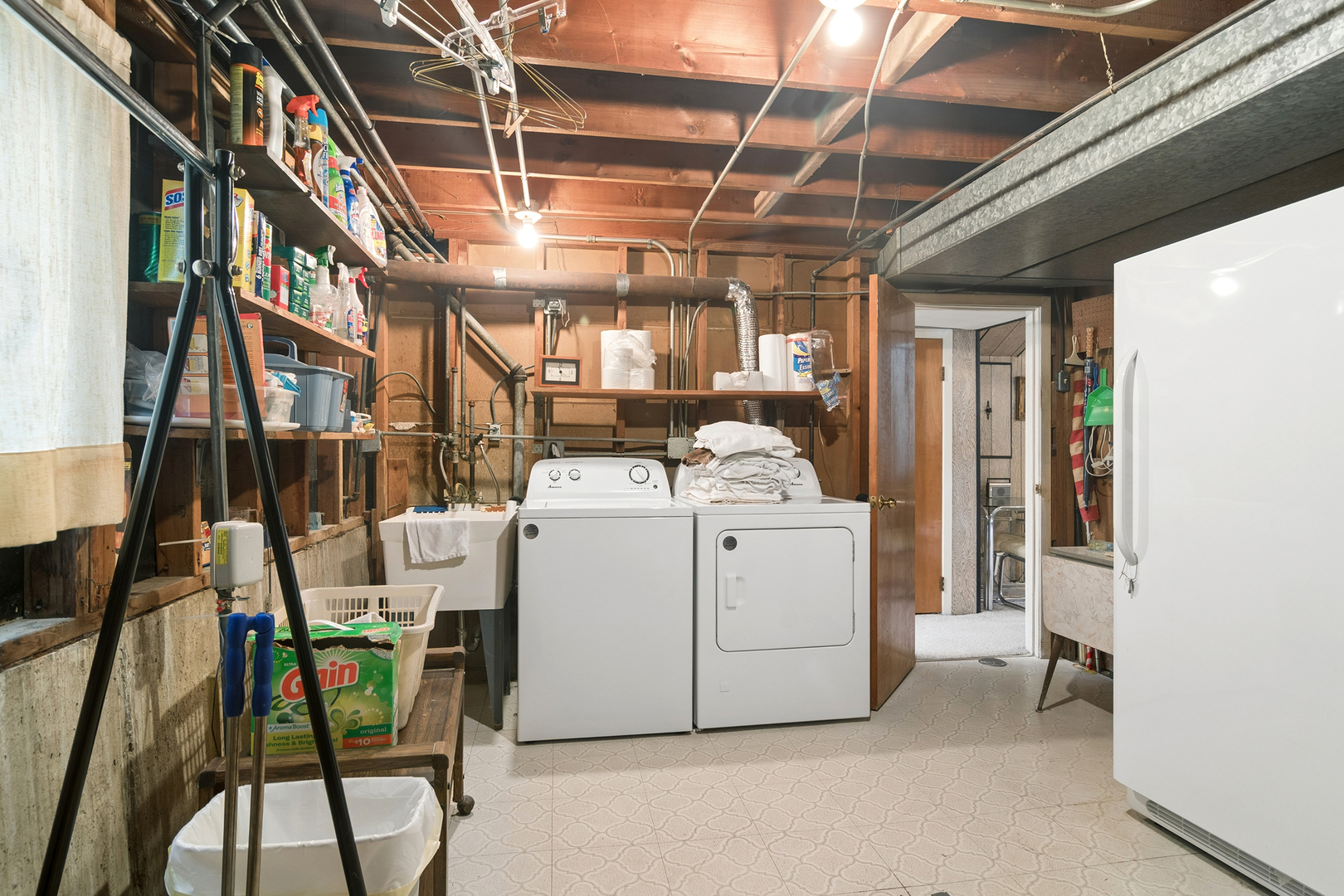 8501 W Normal Avenue, Niles, IL 60714