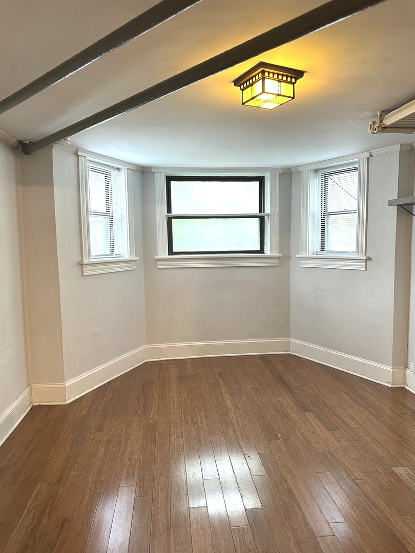 346 N Austin Boulevard #G, Oak Park, IL 60302