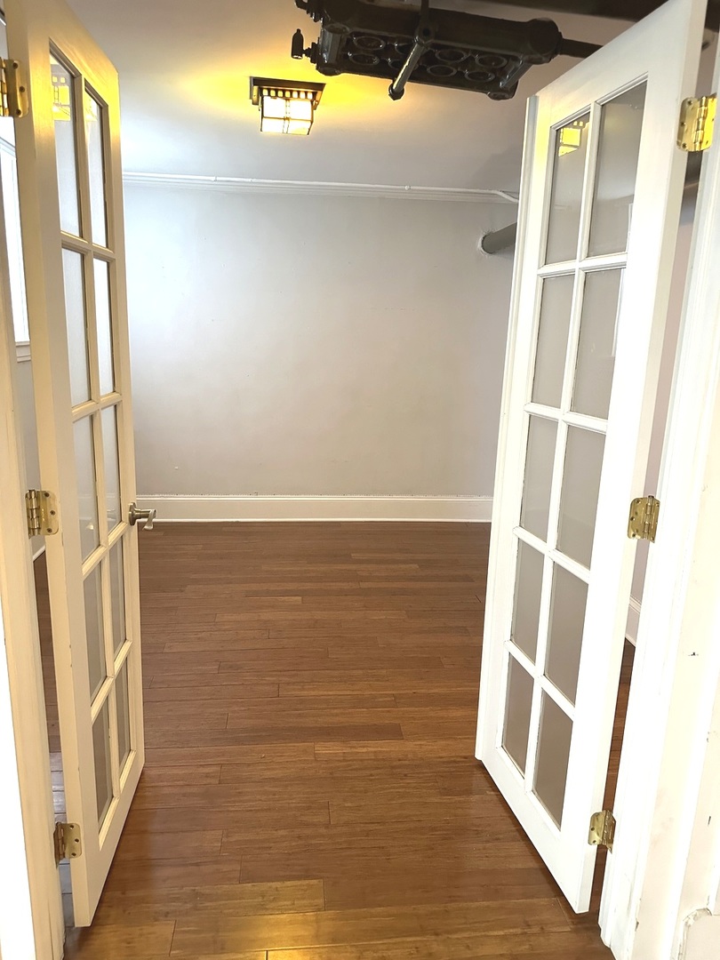 346 N Austin Boulevard #G, Oak Park, IL 60302