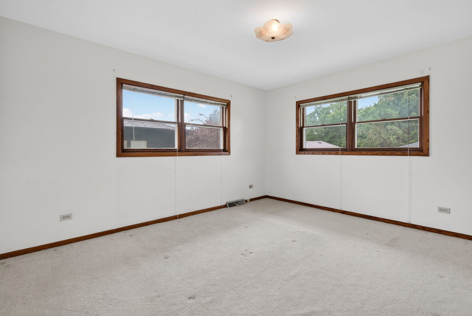 9700 W 58th Street, Countryside, IL 60525