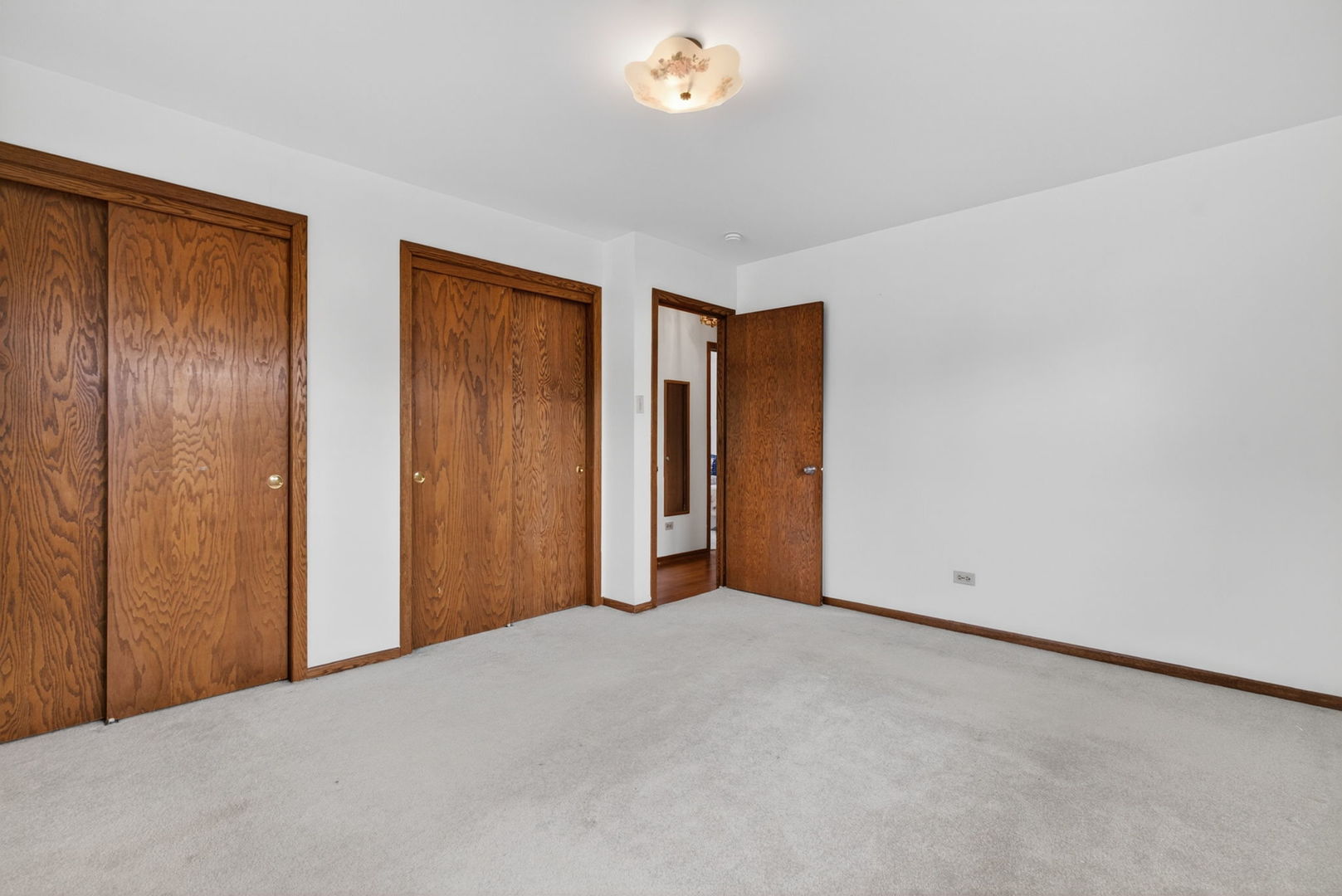 9700 W 58th Street, Countryside, IL 60525