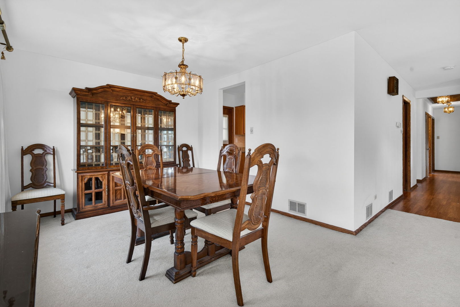 9700 W 58th Street, Countryside, IL 60525