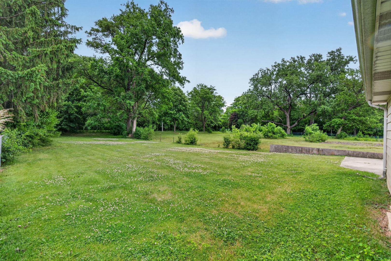 9700 W 58th Street, Countryside, IL 60525