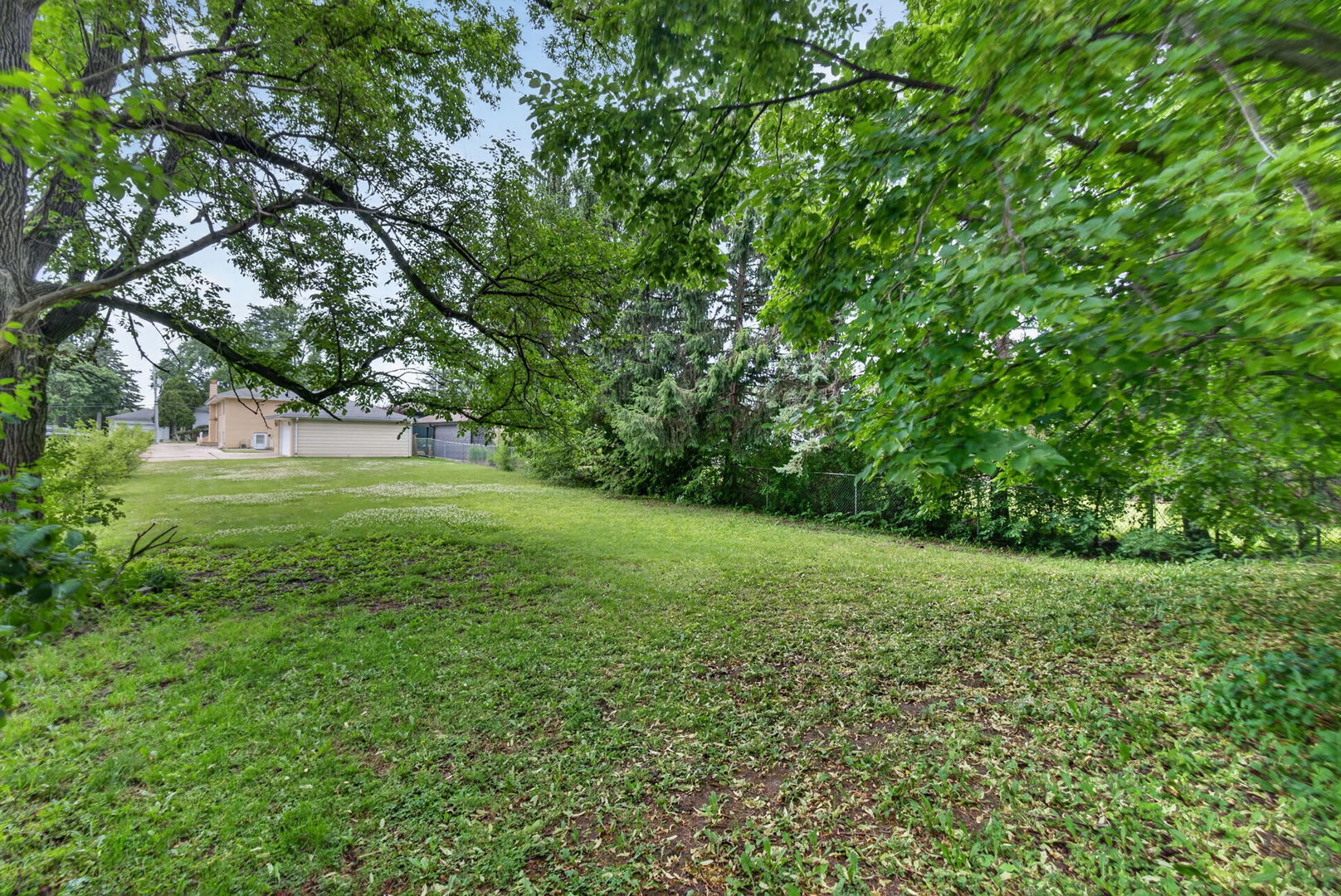 9700 W 58th Street, Countryside, IL 60525