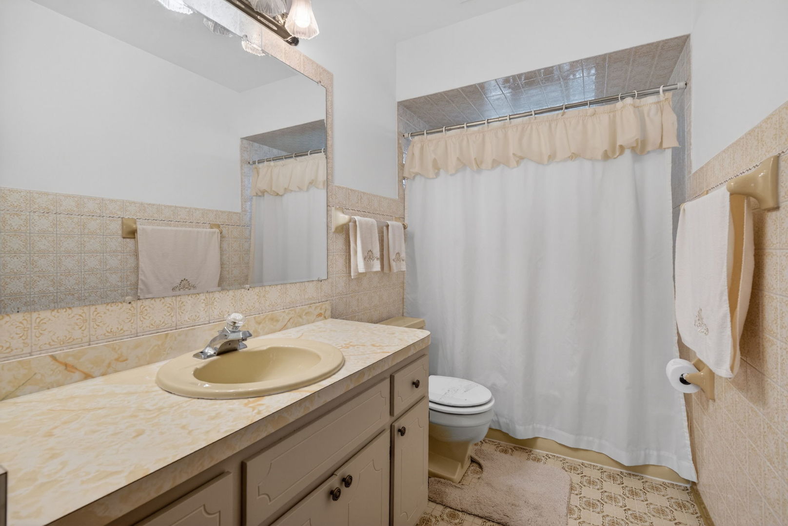 9700 W 58th Street, Countryside, IL 60525
