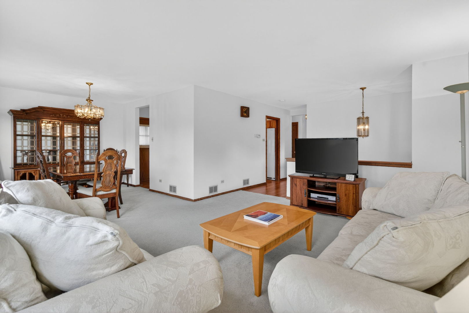 9700 W 58th Street, Countryside, IL 60525
