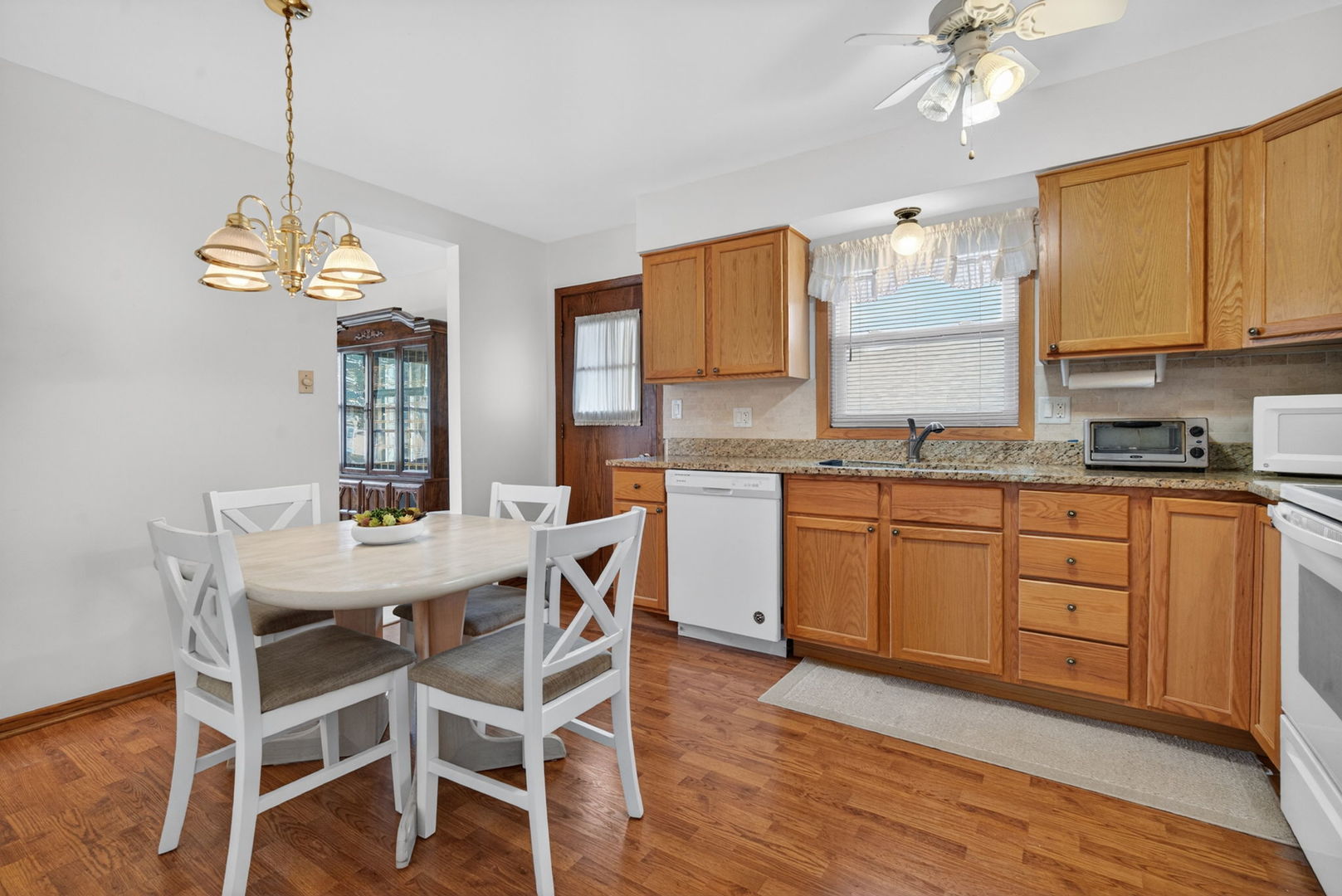 9700 W 58th Street, Countryside, IL 60525