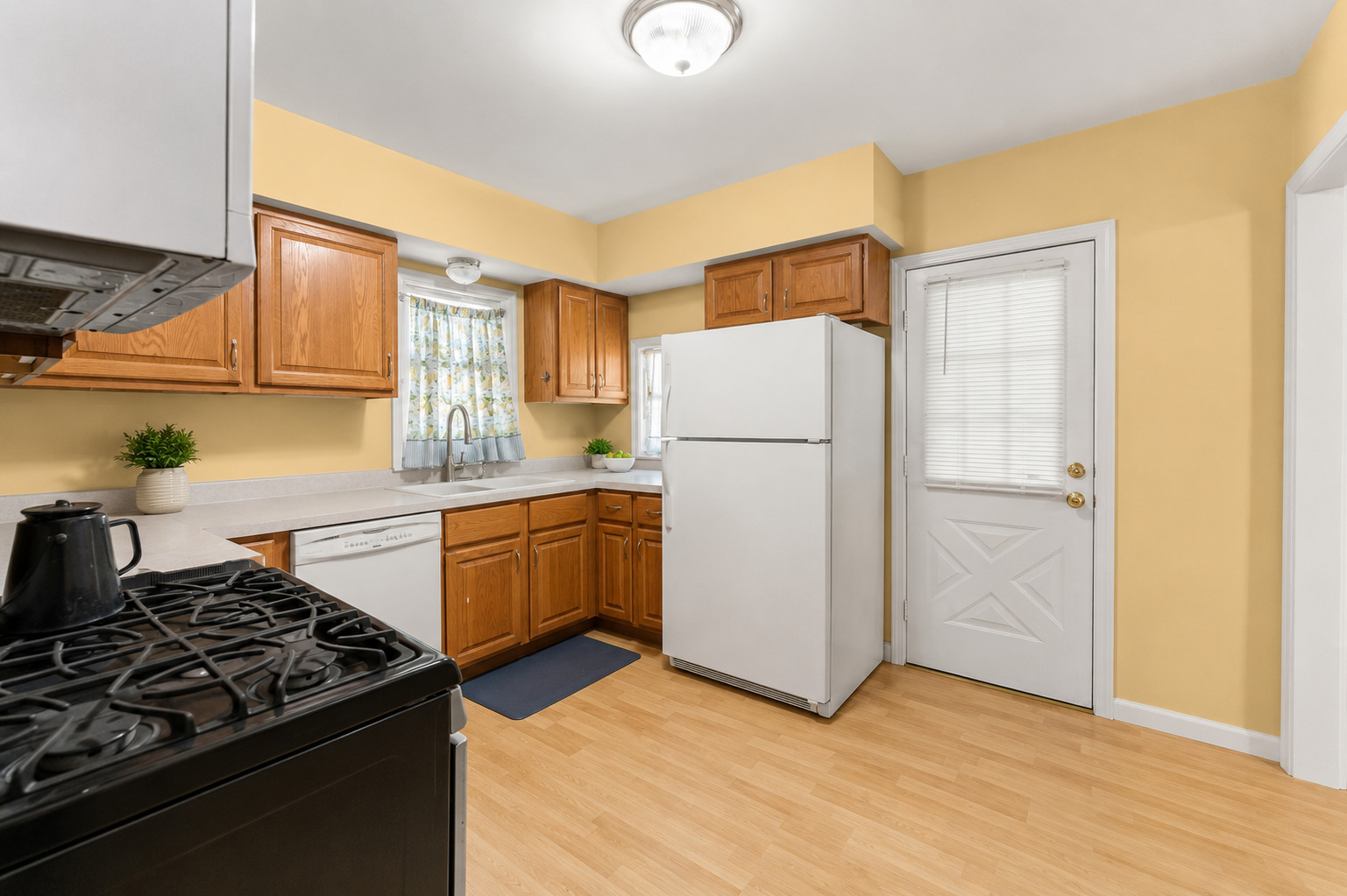 528 Water Street, Joliet, IL 60436