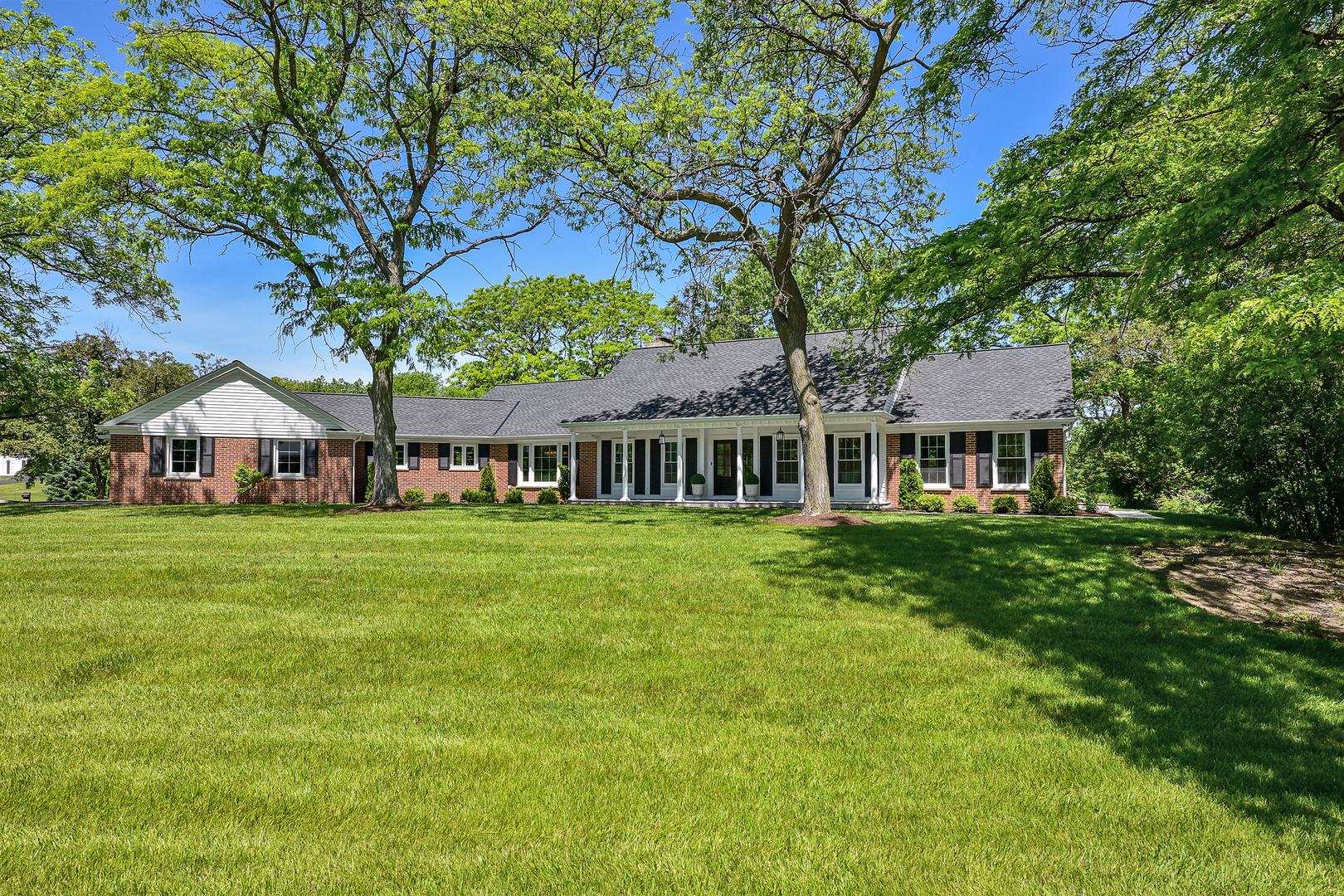 132 Halkirk Circle, Inverness, IL 60067