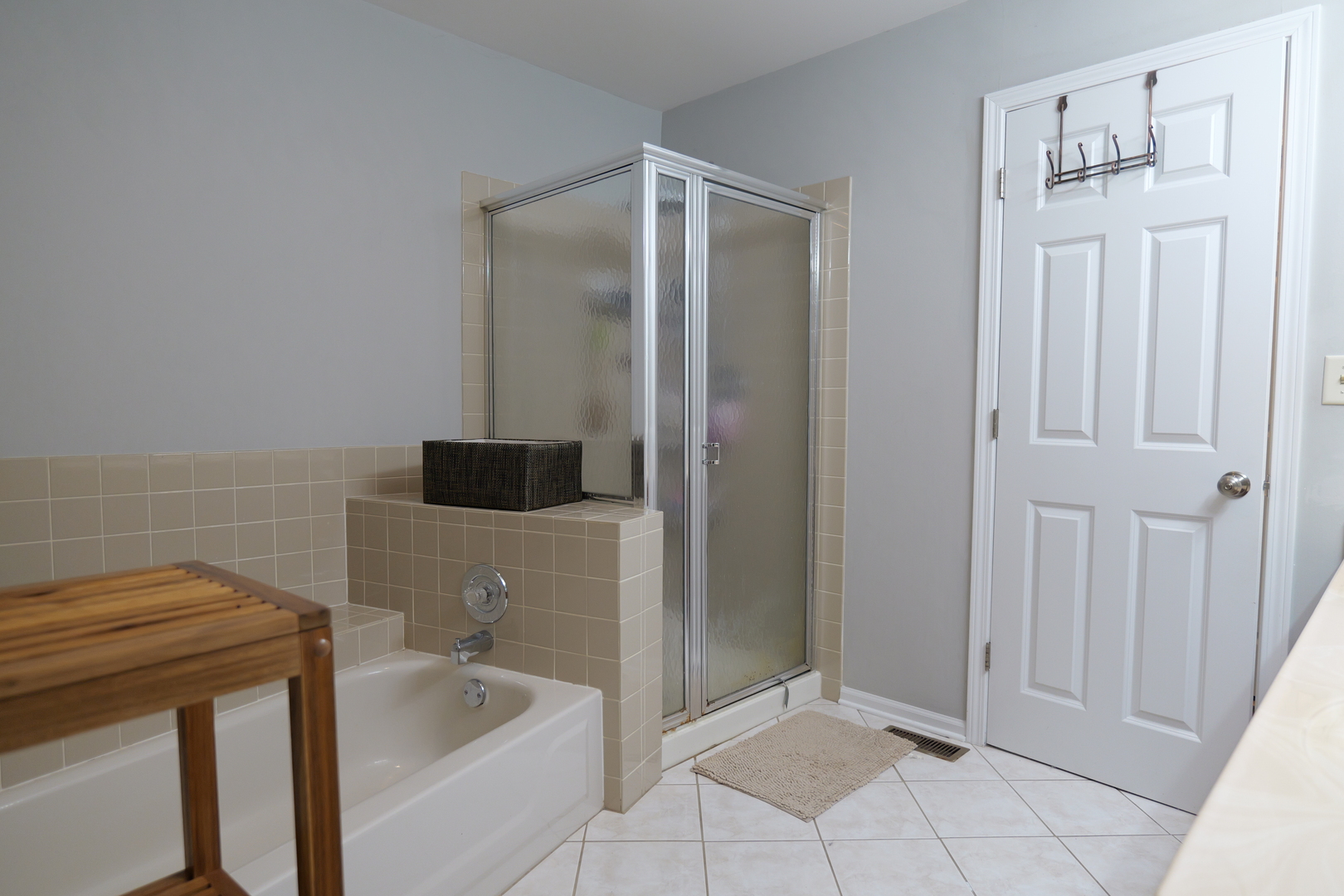 99 Townsend Circle, Naperville, IL 60565