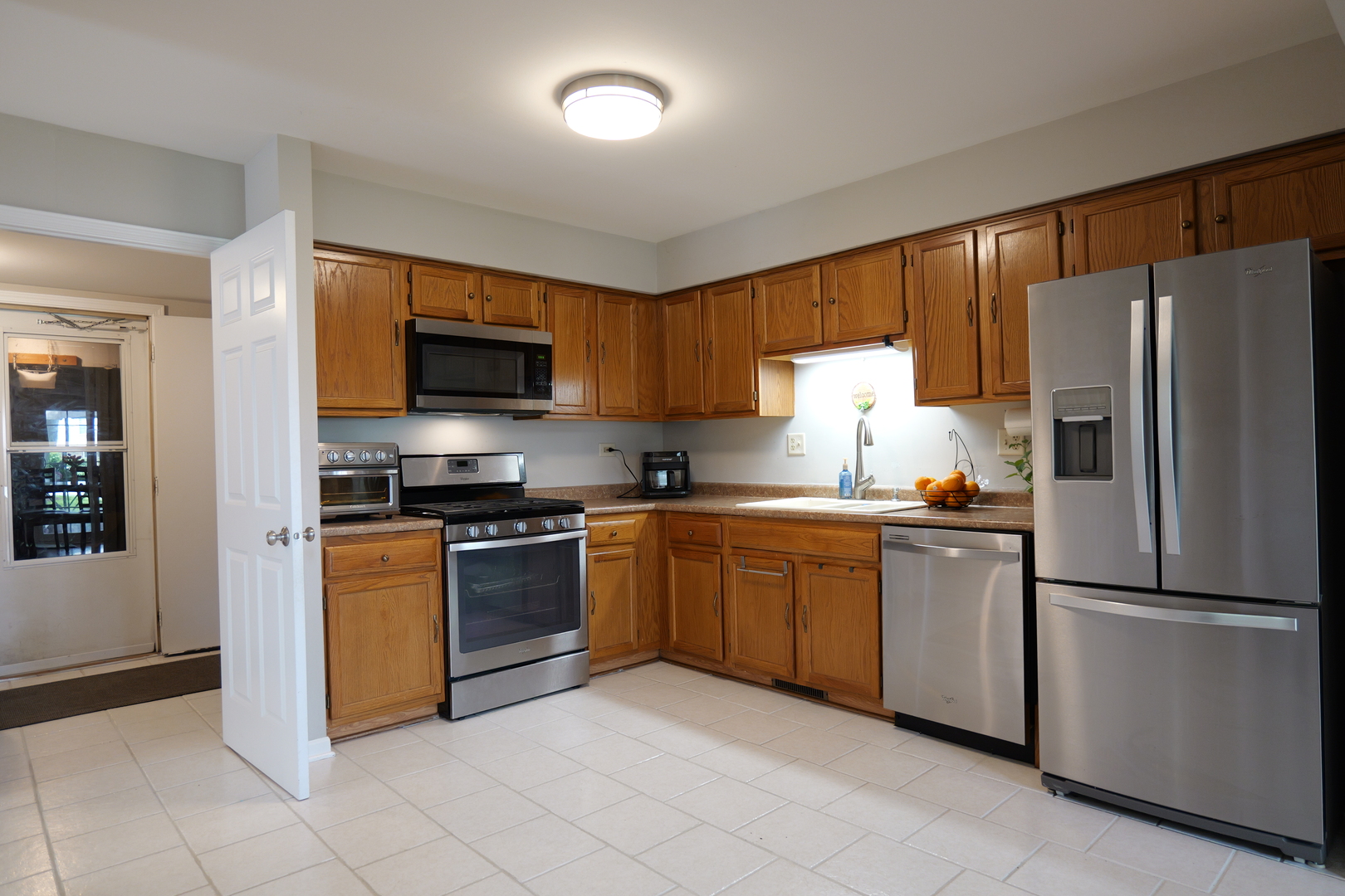 99 Townsend Circle, Naperville, IL 60565