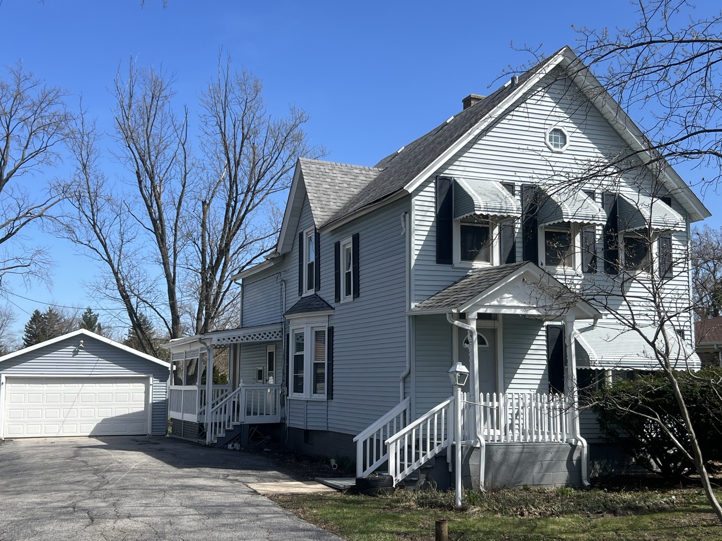 7113 Clarendon Hills Road, Darien, IL 60561