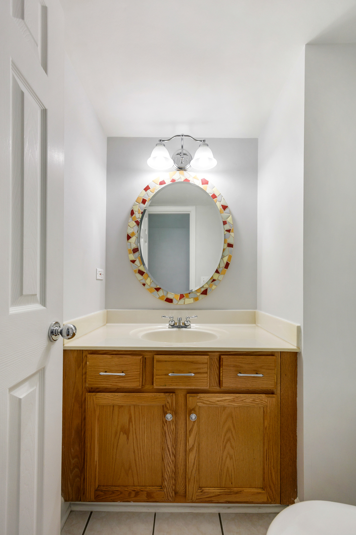 2910 BELLE Lane #2910, Schaumburg, IL 60193
