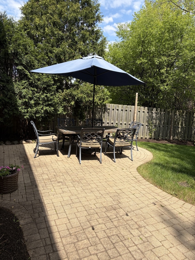 627 S Patton Avenue, Arlington Heights, IL 60005