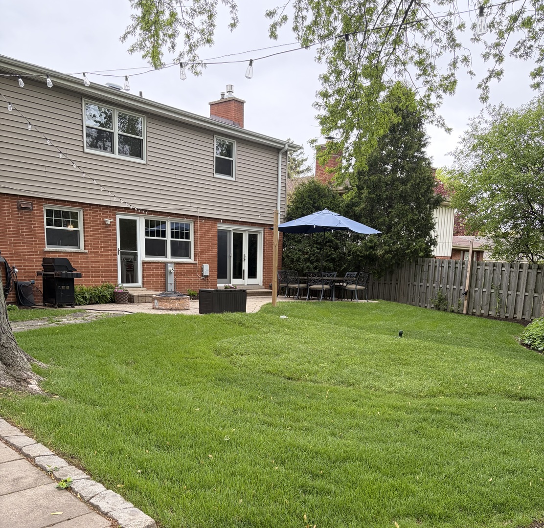 627 S Patton Avenue, Arlington Heights, IL 60005