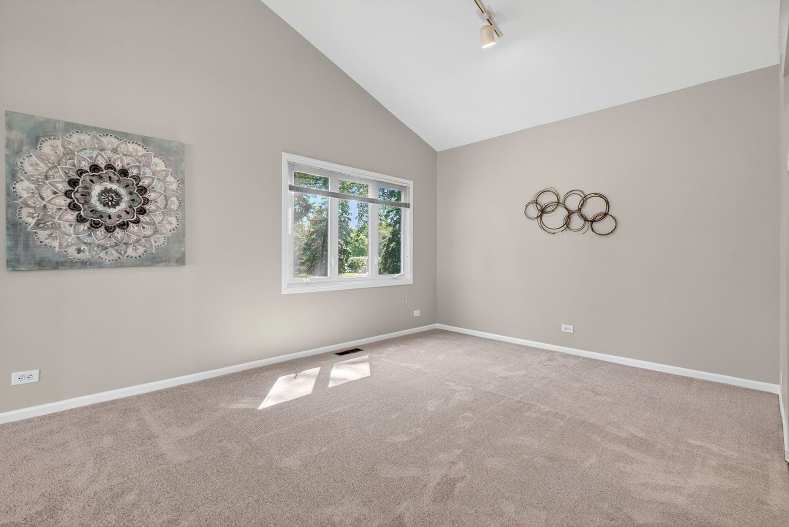 226 Ketten Drive, Naperville, IL 60563