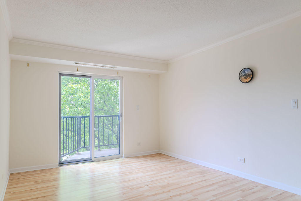 35 S Baybrook Drive #611, Palatine, IL 60074