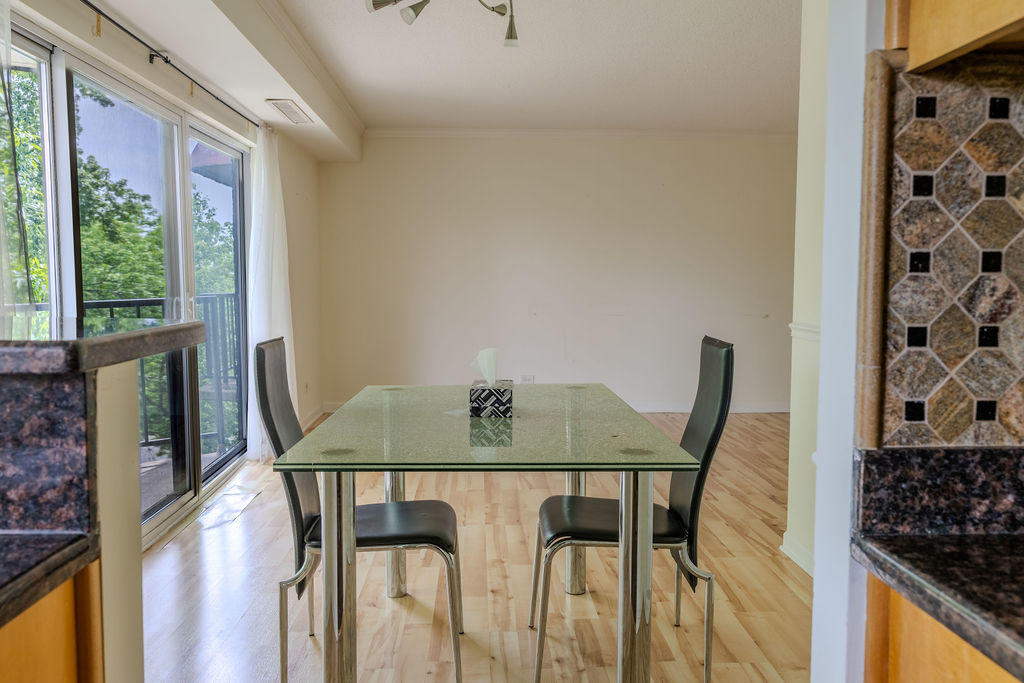 35 S Baybrook Drive #611, Palatine, IL 60074