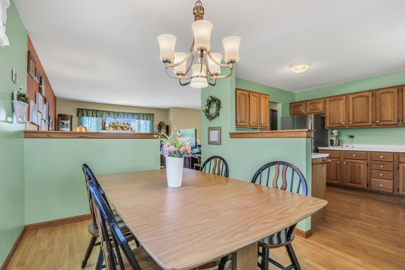 471 Linden Lane, Antioch, IL 60002
