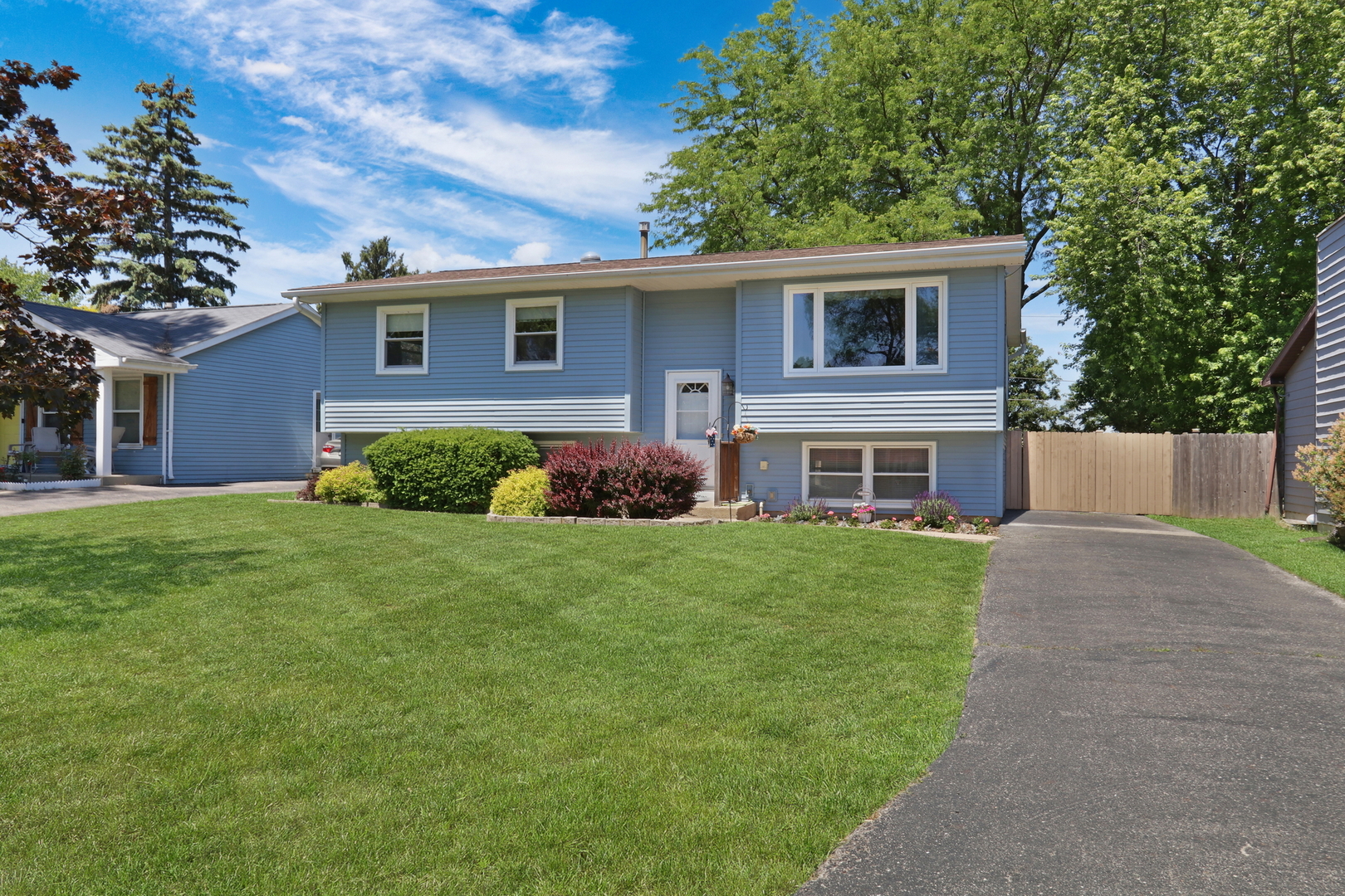 471 Linden Lane, Antioch, IL 60002